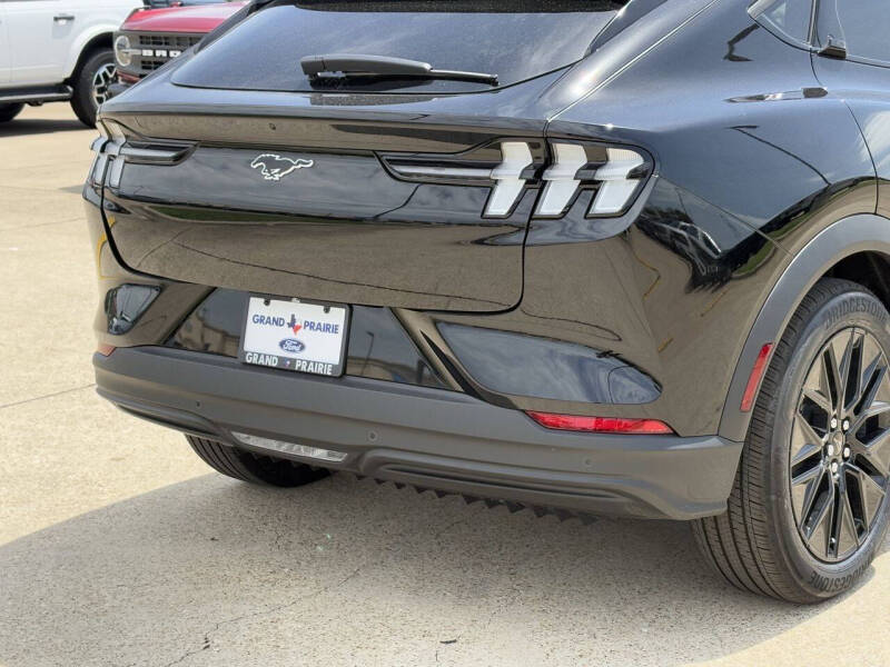 2026 Ford Mustang Mach-E Select