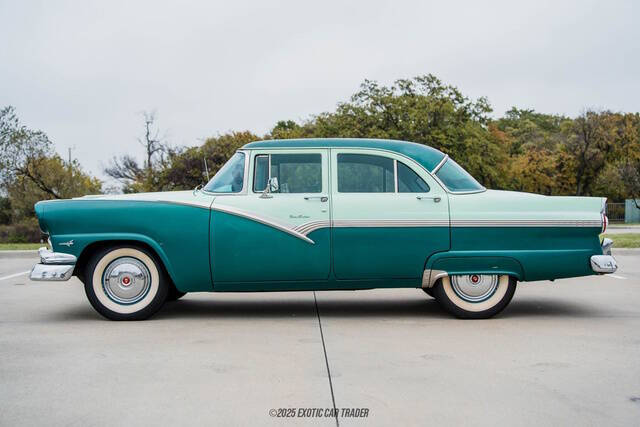 1956 Ford Fairlane