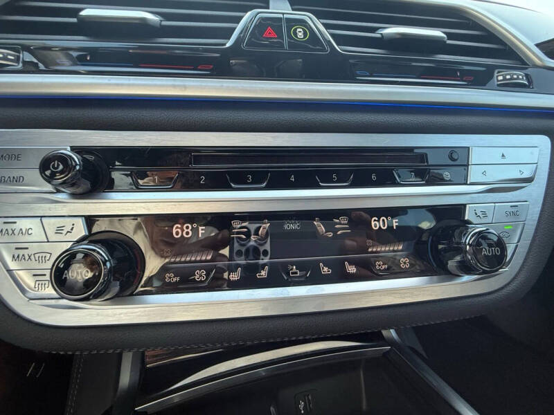 2019 BMW 7 Series 740i