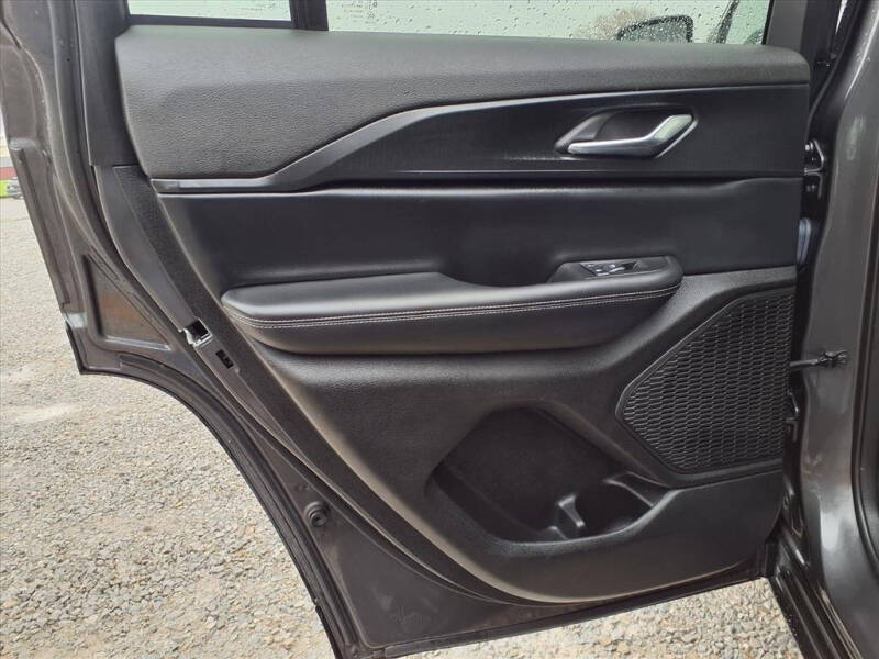 2024 Jeep Grand Cherokee Laredo