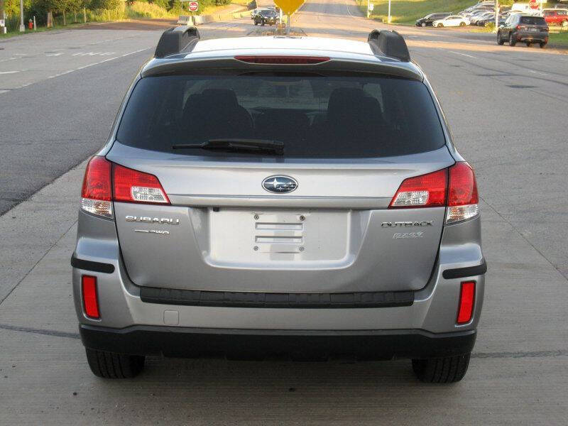 2011 Subaru Outback 2.5i Premium