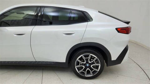 2025 BMW X2 xDrive28i