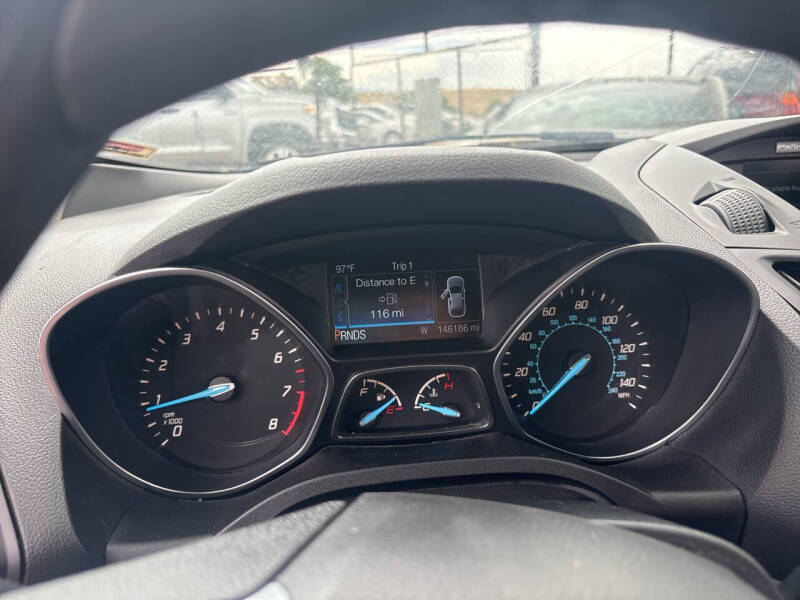 2016 Ford Escape S