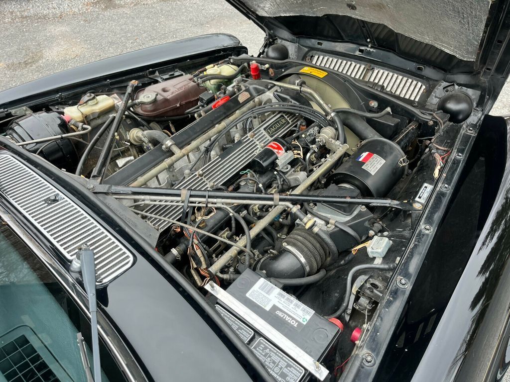 1985 Jaguar XJ-Series 57