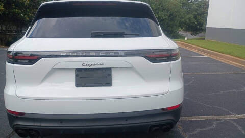 2023 Porsche Cayenne Platinum Edition