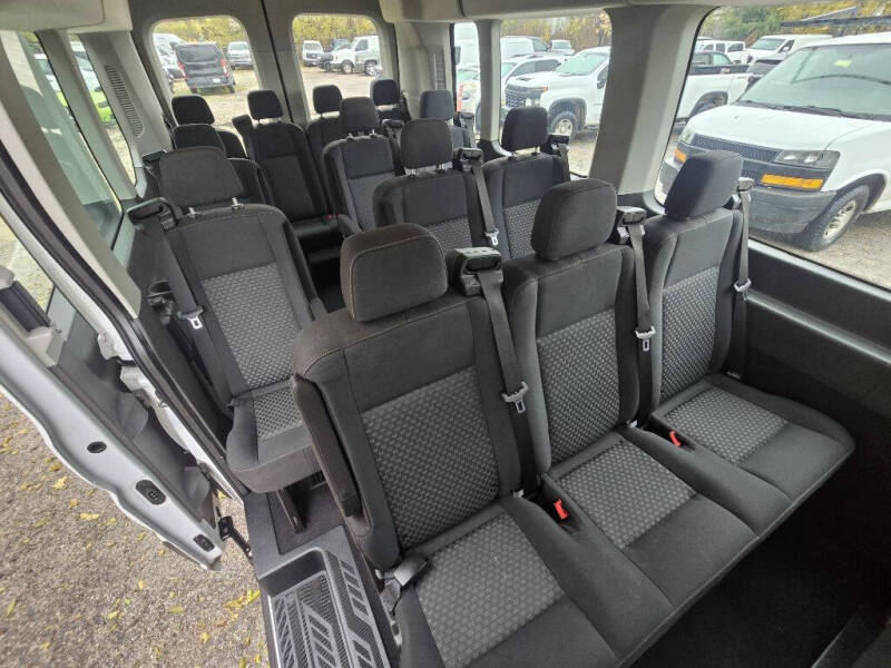 2022 Ford Transit 350 XLT