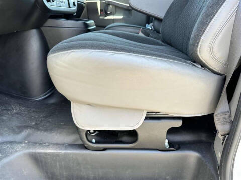 2023 GMC Savana 2500