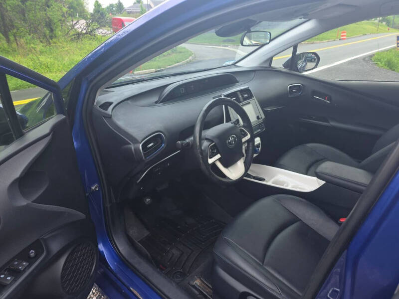 2016 Toyota Prius Three