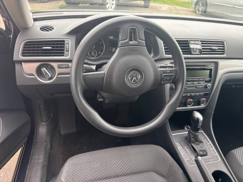 2014 Volkswagen Passat 1.8T S