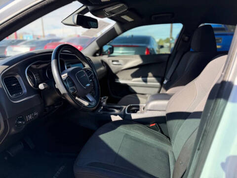 2016 Dodge Charger SXT