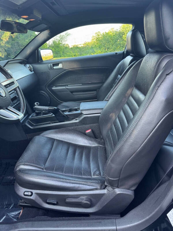 2009 Ford Mustang GT Deluxe