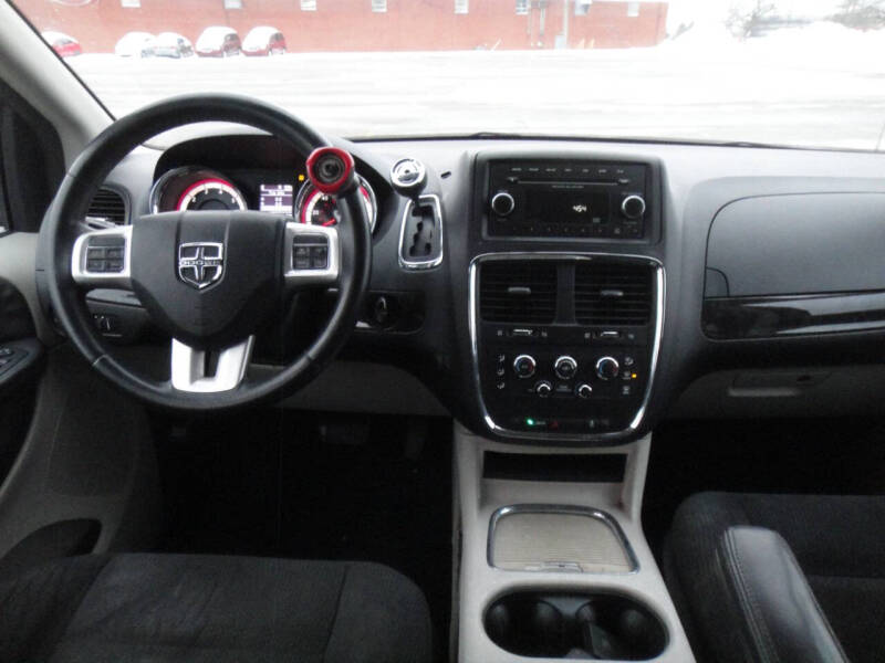 2015 Dodge Grand Caravan SXT Plus