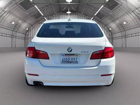 2012 BMW 5 Series 528i