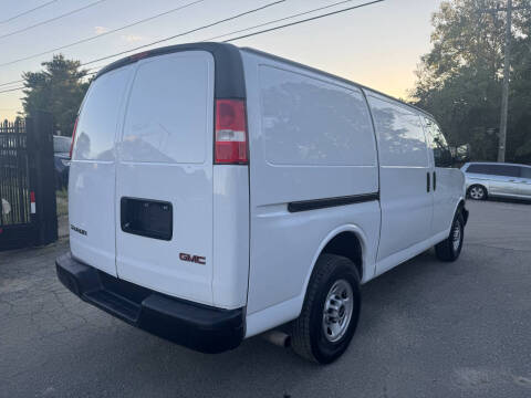 2019 GMC Savana 2500