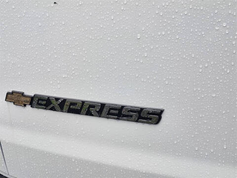 2025 Chevrolet Express 2500