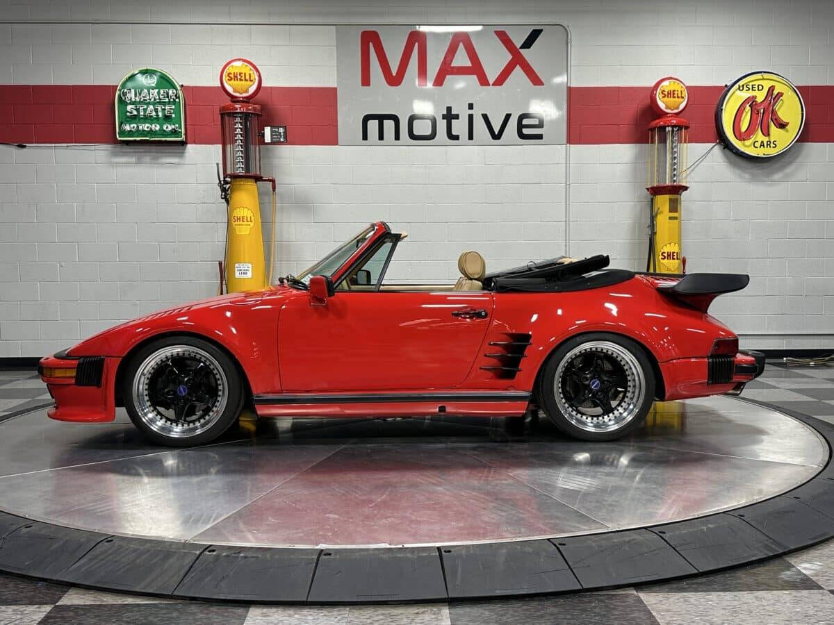 1985 Porsche 930 36