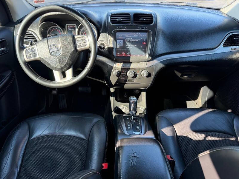 2020 Dodge Journey Crossroad