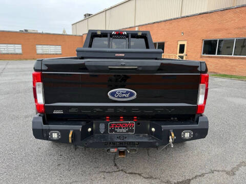 2017 Ford F-350 Super Duty Lariat