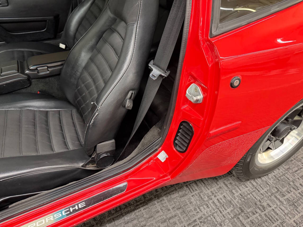 1984 Porsche 944 60