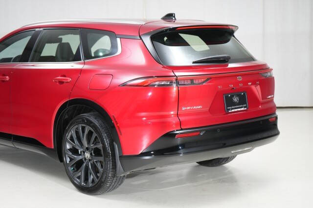 2025 Toyota Crown Signia Limited