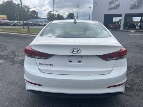 2018 Hyundai Elantra