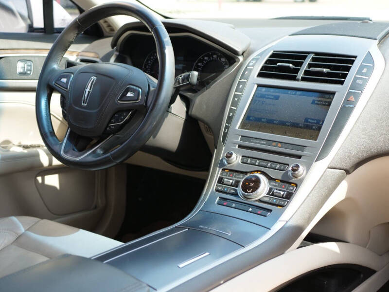 2017 Lincoln MKZ Select