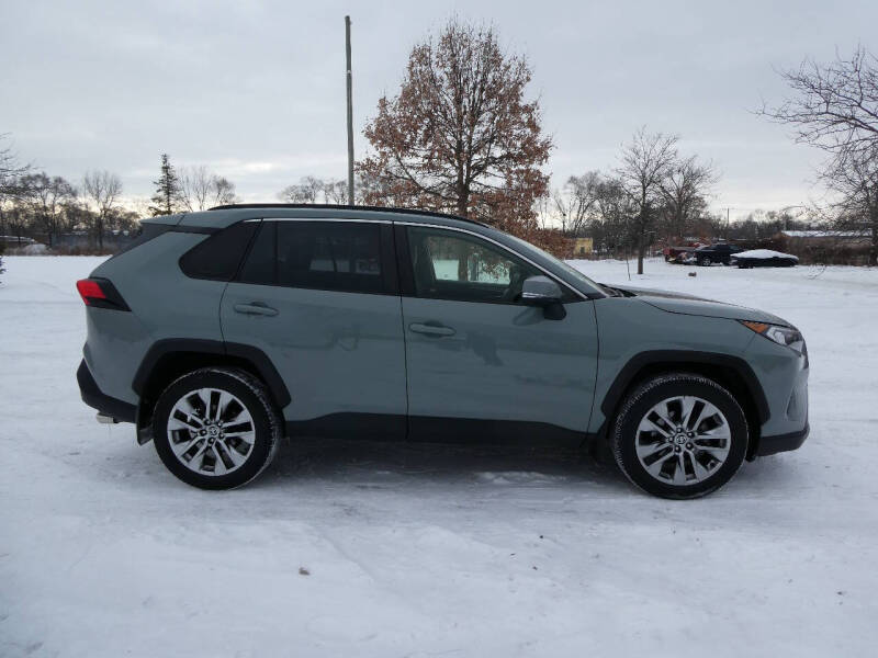 2020 Toyota RAV4 XLE Premium