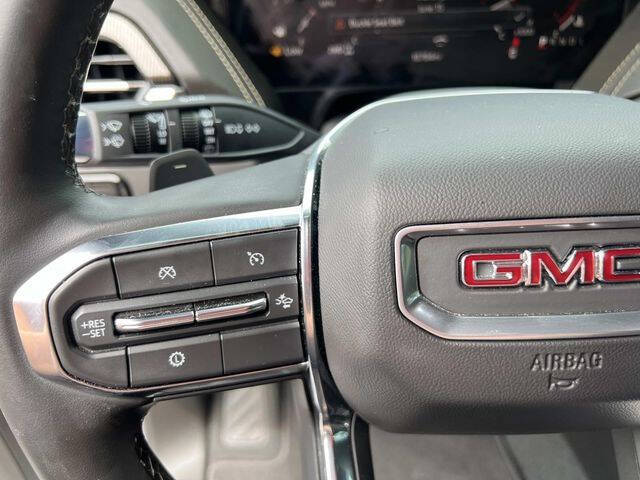 2025 GMC Yukon Elevation