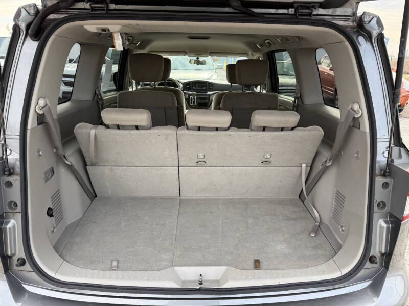 2017 Nissan Quest SV