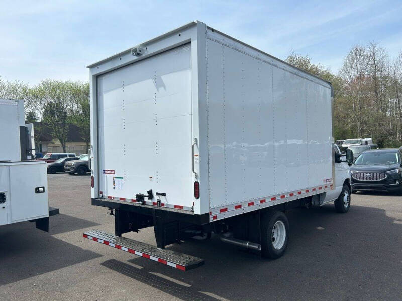 2027 Ford E-Series