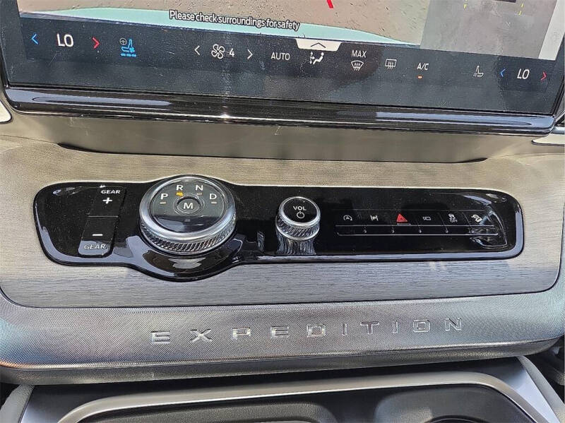 2025 Ford Expedition MAX Platinum