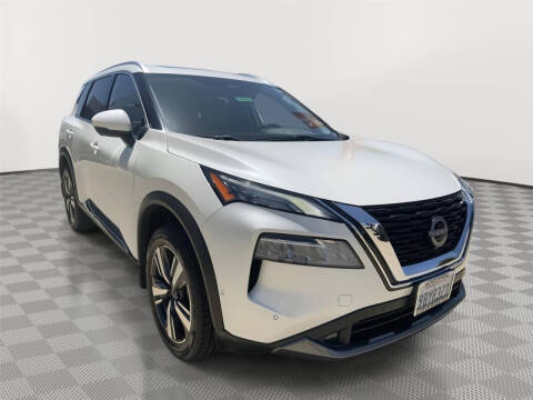 2022 Nissan Rogue SL