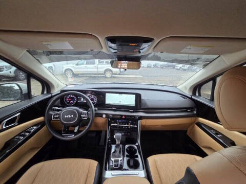 2024 Kia Carnival EX