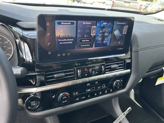 2026 Nissan Pathfinder SV