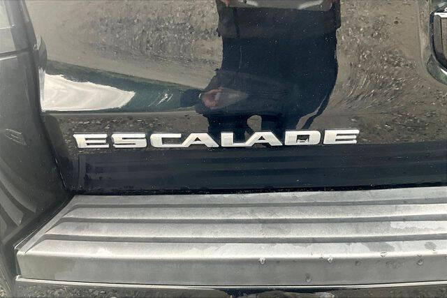 2017 Cadillac Escalade Standard