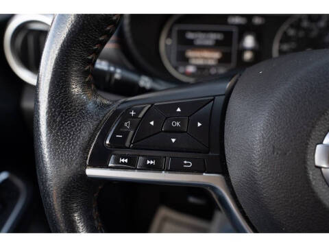 2020 Nissan Versa SR