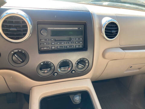 2004 Ford Expedition XLT NBX