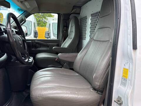 2020 GMC Savana 2500