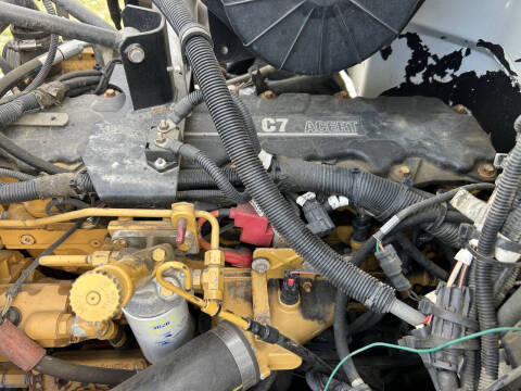 2006 Peterbilt 335 Mechanic's Truck