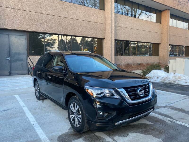 2018 Nissan Pathfinder for sale at QUEST MOTORS in Englewood CO