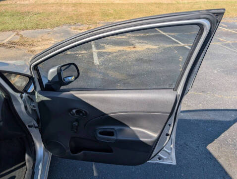 2014 Nissan Versa Note S Plus