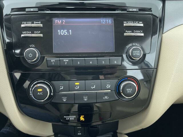 2016 Nissan Rogue S