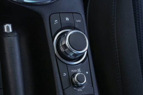 2019 Toyota Yaris LE