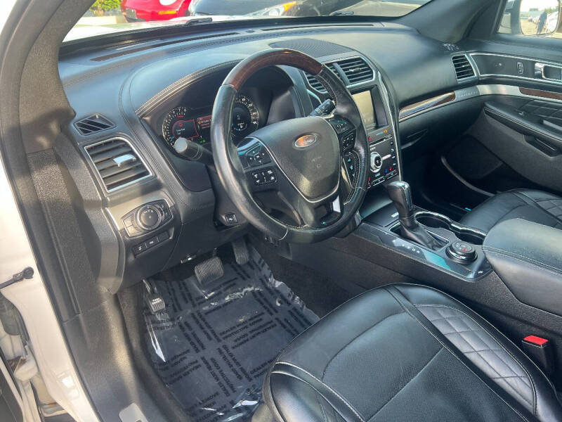 2016 Ford Explorer Platinum