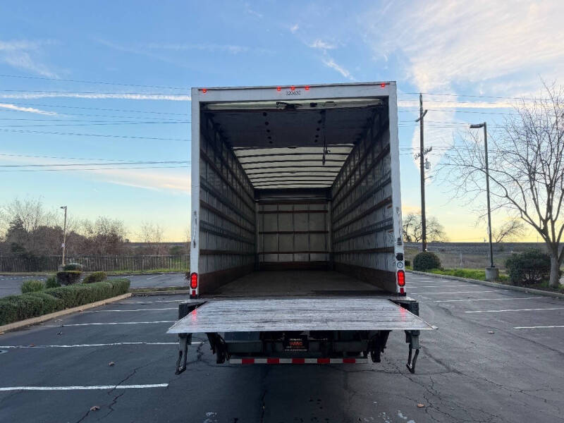 2019 International DuraStar 4300