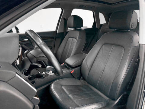 2018 Audi Q5 2.0T quattro Premium Plus