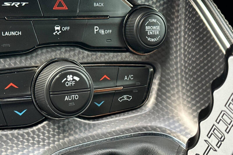 2015 Dodge Challenger SRT Hellcat