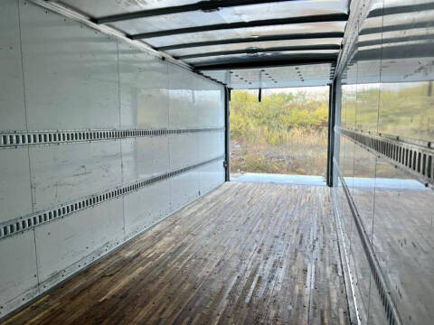 2020 Freightliner M2 106