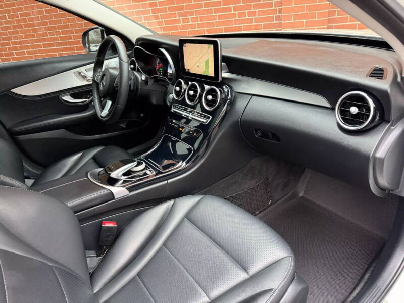 2016 Mercedes-Benz C-Class