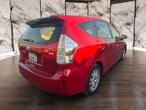 2012 Toyota Prius v Three